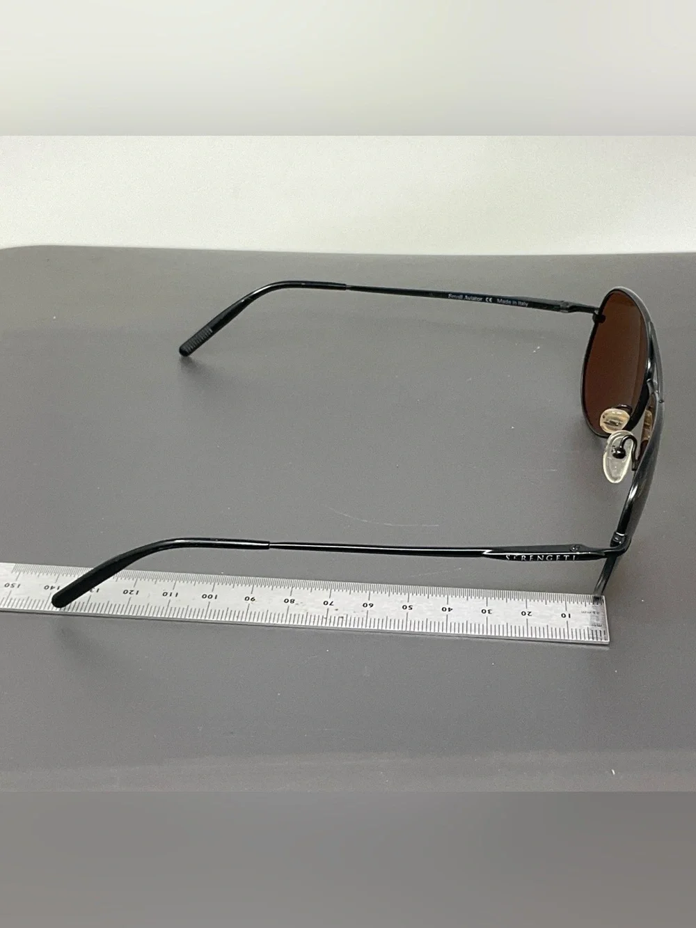 Serengeti Sunglasses Small Aviator photochromic polarized 6889 some scratches